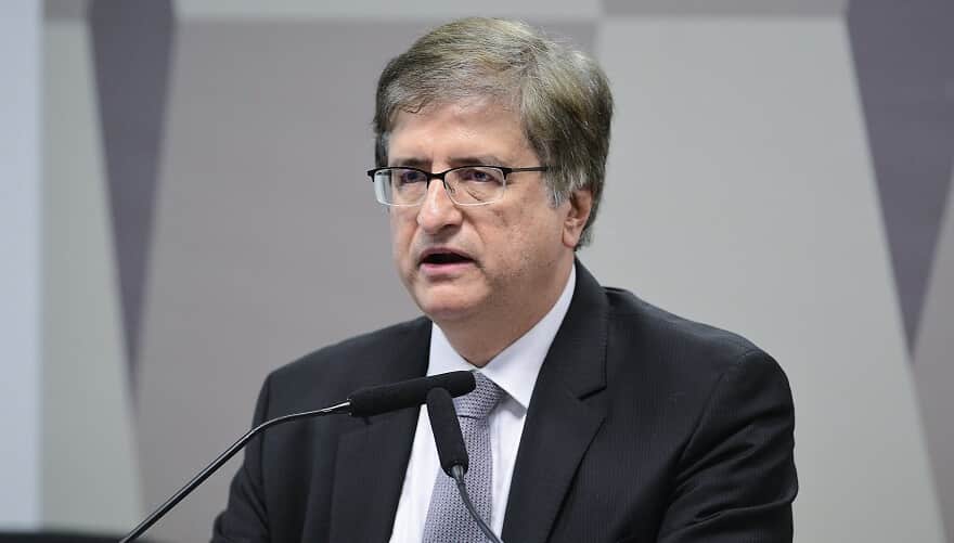 PGR se opõe a pedido de Bolsonaro para tirar Dino e Zanin de julgamento